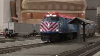 HD HO Scale Metra Rush [upl. by Steel]