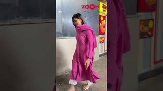 Mrunal Thakur engages in a SWEET banter with paps slaying a pink kurta look mrunalthakur shorts [upl. by Schriever]