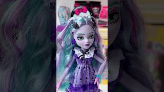 Twyla Frearbook Wdyt 🖤 monsterhigh twyla fearbook dollunboxing dolls [upl. by Odnaloy]