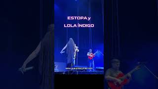 ESTOPA y LOLA ÍNDIGO cantando TU CALORRO en Chiclana Estopa LolaÍndigo TuCalorro Chiclana [upl. by Htes721]