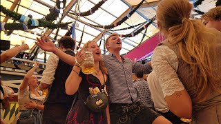 MünchnerMunich Oktoberfest 2023  Völlig losgelöst von der Erde in der Schottenhammel Festhalle [upl. by Roselane]