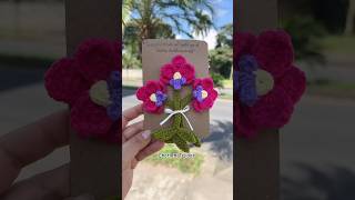 Tarjetas decoradas con flores tejidas 🌸🌻 handmade viralvideo crochet 👉🏻Tutorial disponible 👀 [upl. by Joette]