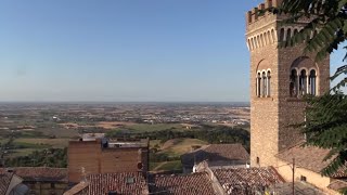 Bertinoro il balcone sulla Romagna capitale dell’ospitalità [upl. by Elleret133]