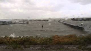 Storm aan het Markermeer [upl. by Annayd]