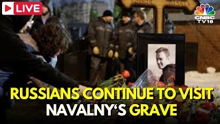 Alexei Navalny Funeral LIVE  Russians Lay Flowers At Navalnys Graveside  Russia  Putin  N18L [upl. by Aihsemaj344]