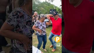 Bailando Bachata Merengue pambiche baile musicard rdmusic dance rd bachata latinmusic [upl. by Curley583]