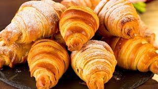 Croissant semplici fatti in casa un metodo facile ma con un risultato sorprendente  SaporitoTV [upl. by Eelyam]