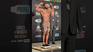 💪🏾🦴 JON JONES OFFICIAL WEIGH IN UFC 309 [upl. by Dorcia]