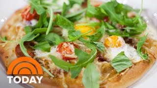 Pizza For Breakfast Try Al’s Hearty Morning Treat  TODAY [upl. by Arrehs]