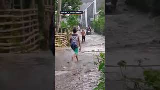 Storm surge in Barangay Lourdes Tiwi Albay [upl. by Banebrudge]