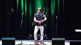 The Sleeping Tune and ACDC Thunderstruck by great Scottish piper Ross Ainslie in Aberdeen [upl. by Hoy427]