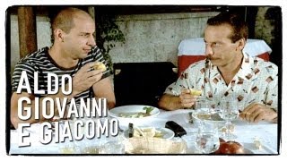 La mela di Platone  Tre uomini e una gamba di Aldo Giovanni e Giacomo [upl. by Renick]