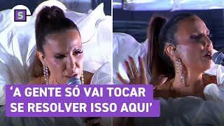 Ivete Sangalo para trio após fã passar mal em Salvador [upl. by Inaliel]