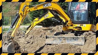 Diggerland UK Kids Love Digging at Diggerland  2014 [upl. by Ehgit88]