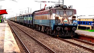 12141 kolkata  Azamgarh weekly Express 🔥🔥 [upl. by Bambi411]