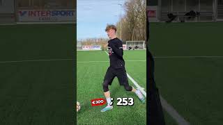 €30 VS €300 VOETBALSCHOENEN INSANE [upl. by Ttimme]