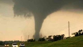 Tornado Xanxerê  Santa Catarina  Brasil  20042015  8 [upl. by Leahcimal]