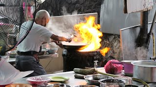 Incredible Wok Skills  Chinese Grandpa cooks with passion  Hokkien Mee  Malaysian Street Food [upl. by Xel179]