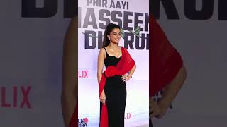 Taapsee Pannu dazzles at Phir Aayi Haseen Dilruba screening🔥😍taapseepannu viralvideo viralshort [upl. by Aninnaig]