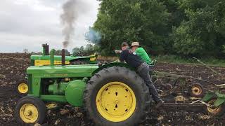 John Deere R 630 730 gas 730 diesel and 830 diesel plowing [upl. by Kristofor537]