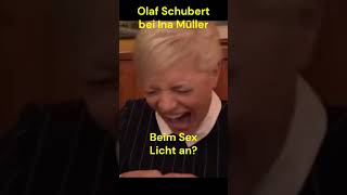 Beim Sx Licht an Olaf Schubert bei Ina Müller 🤣🤣🤣 shorts comedy olafschubert funny [upl. by Zetrok859]