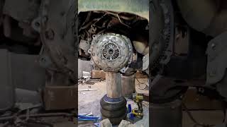 Mitsubishi Grandis flywheel defect [upl. by Cain918]