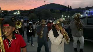 DIOS MÍO😱😮 PERO QUE PERRÓN TOCA ESTA BANDA LA NETA yo les doy un 10 d 10  B de Alpoyecancingo Gro [upl. by Atinrahs493]