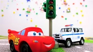 Videos para niños  Carritos aprenden los colores [upl. by Ayad46]