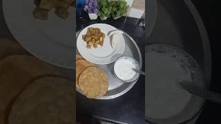 Aaj dinner me banaya simple sa aloo poodi shorts [upl. by Reace482]