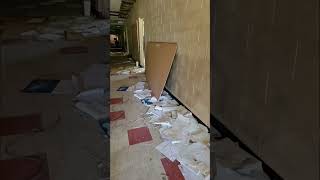 Abandoned School abandoned abandonedplaces urbex timelapse thenvsnow abandonedbuilding viral [upl. by Marlowe]