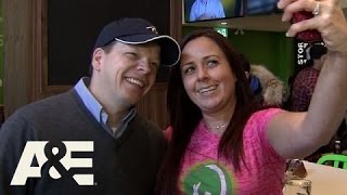 Wahlburgers Wahlburgers Takes Toronto Season 3 Episode 9  AampE [upl. by Aeht]