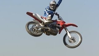 2006 Honda CRF450R  Motocross Comparison  MotoUSA [upl. by Chaffee769]