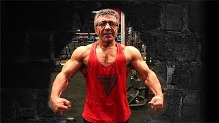 65 Yaşındaki Vücut Geliştirmeci  Hüseyin Şirin Ft Özgür Fitness [upl. by Suisyola]