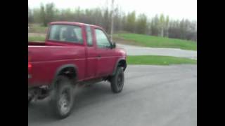 D21 nissan 4X4 pickup RB20DET swap first test run [upl. by Nahsab219]