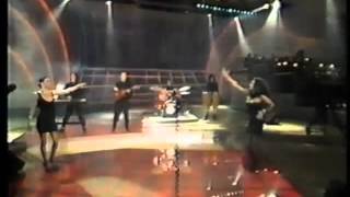 Azucar Moreno Bandido Eurovision 1990 DESASTER [upl. by Dranik458]