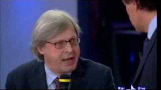 Sgarbi attacca Benigni Pagato Pagato Pagato [upl. by Alih]