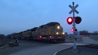 UP 8889 Manifest With Garbage Cans North Sacramento Northern Bike Trail Ped Railroad Crossing [upl. by Opportuna209]