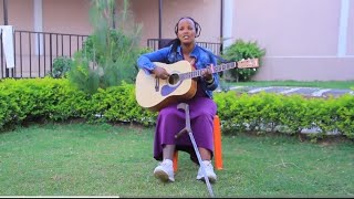 ዘማሪት ዘነበች መንገሻ singer zenabech menigesh [upl. by Azrim]