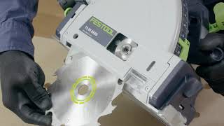 Hoe vervang je het zaagblad van de invalcirkelzaag TS 55  Festool Quick Guide [upl. by Dlanor241]