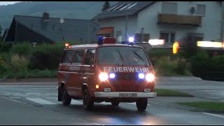 Einsatz während Unwetter Kurzzug der Feuerwehr Hemsbach  ELW  LF 1612  DLK 2312 [upl. by Romney]