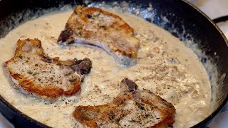 Côtelettes de porc à la sauce aux champignons amp crème 🥩🥛  Côtelettes en sauce  Recette  306 [upl. by Dusza]