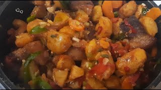 pommes de terre sauté aux légumes et à la viande de porc [upl. by Nnaeilsel65]