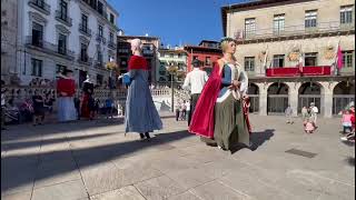 Zubira portugalete konpartsaren dantza Maria Diaz de Aro  Lekeitioko erraldoiekin [upl. by Corissa179]