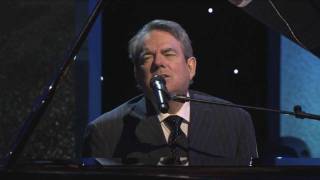 2011 MDA Telethon Performance  Jimmy Webb quotWichita Linemanquot [upl. by Atsyrk]