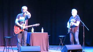 Rik Emmett and Dave Dunlop cover Tom Petty Free Fallin at The Lamp Theater in Irwin PA 111817 [upl. by Butterworth]