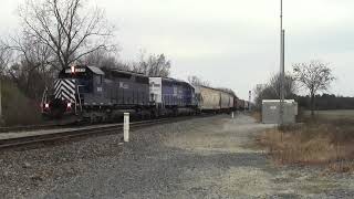 Great Lakes Central SD35 leads OSTN at Pitt [upl. by Anrim]