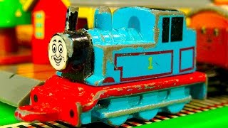 Thomas The Tank Collection 13 Mini ERTL Trains Thomas amp Friends GOLD [upl. by Engamrahc499]