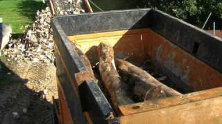 MampJ 4000 Shredder Wood logs [upl. by Donavon]