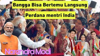 VINA FAN MENARI DAN BERSALAMAN DENGAN NARENDRA MODI PERDANA MENTRI INDIA  SEKELAS PRESIDEN [upl. by Elehcor]