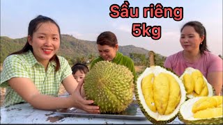 Đãi Bà Nội và Bà Ngoại ăn trái sầu riêng 5kg to bự ngocmaivlog [upl. by Carina610]